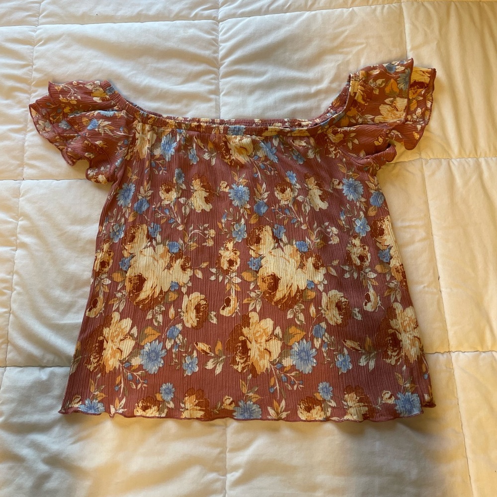 L.A. Hearts off-the-shoulder floral top